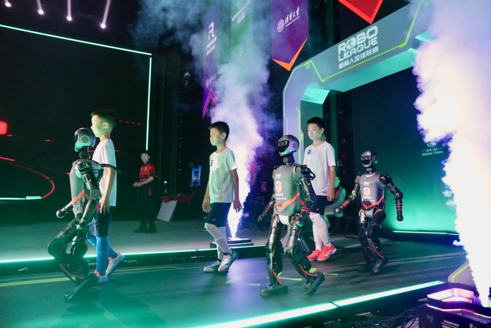 同时也激励 同时也激励