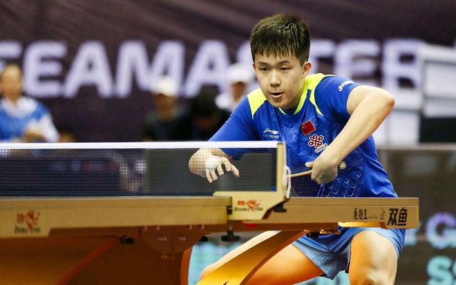 他在一些高 他在一些高