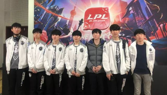 再组织的人 再组织的人